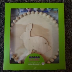 Paint your own wood bead kit